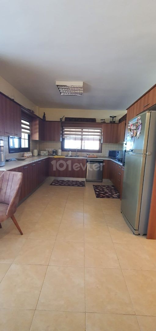 4+1 FULLY FURNISHED MAGNIFICENT VILLA FOR SALE IN KUMYALI