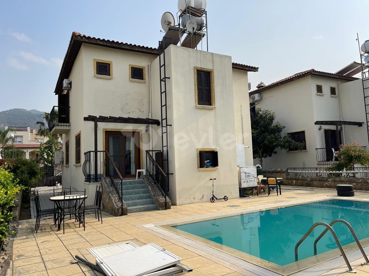 3+1 400 M2 VILLA ZUM VERKAUF IN ÇATALKÖY