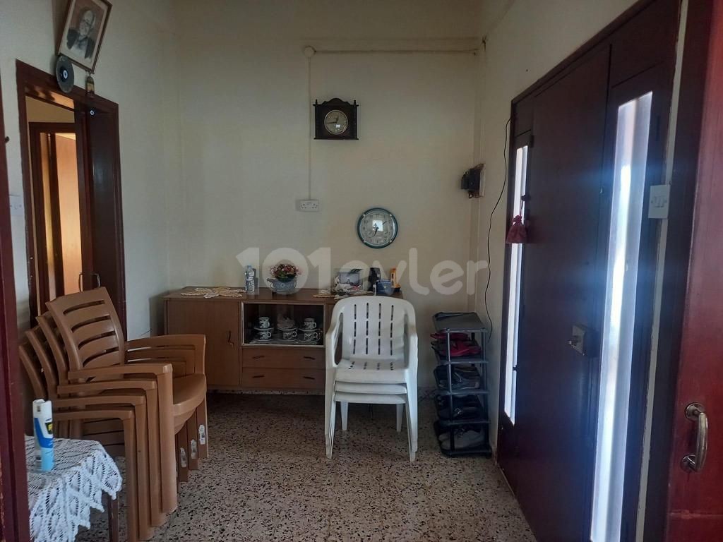 Detached House with 830 m2 Plot in İskele District