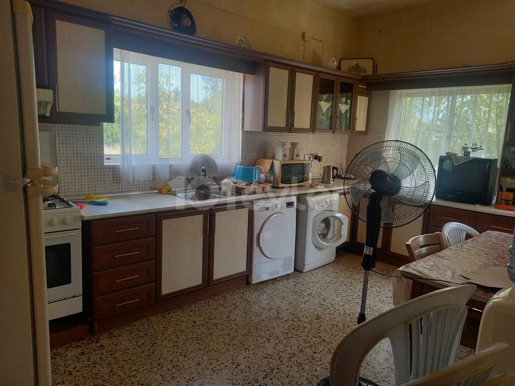 Detached House with 830 m2 Plot in İskele District