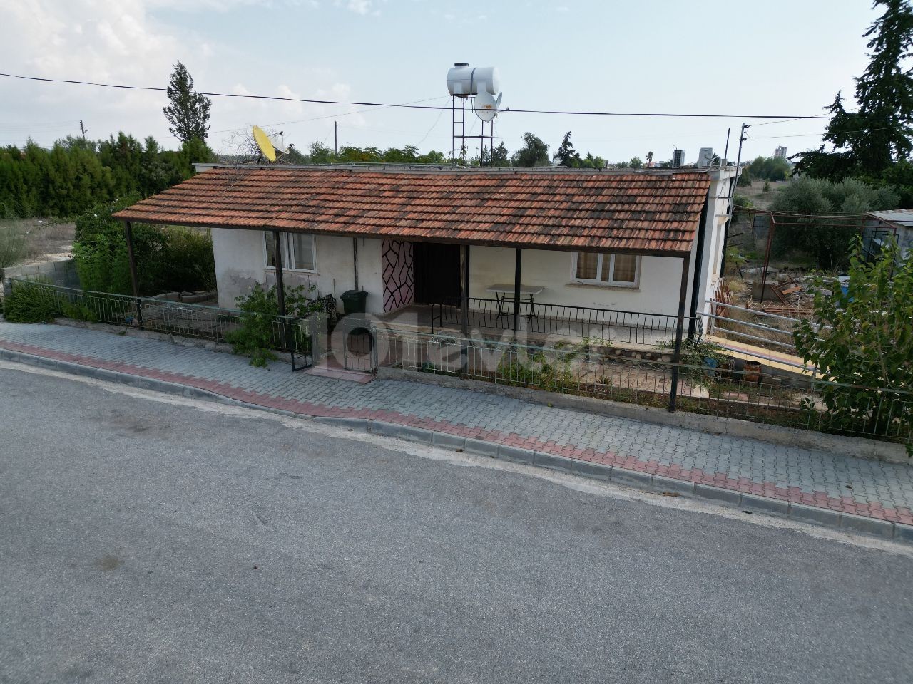 İskele Mahellesinde  830 m2 Arsaya Sahip Müstakil Ev