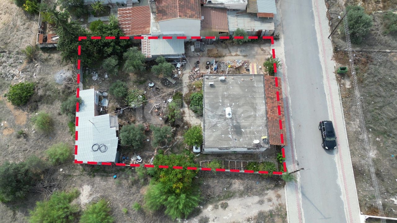 Freistehendes Haus mit 830 m2 Grundstück im Bezirk İskele