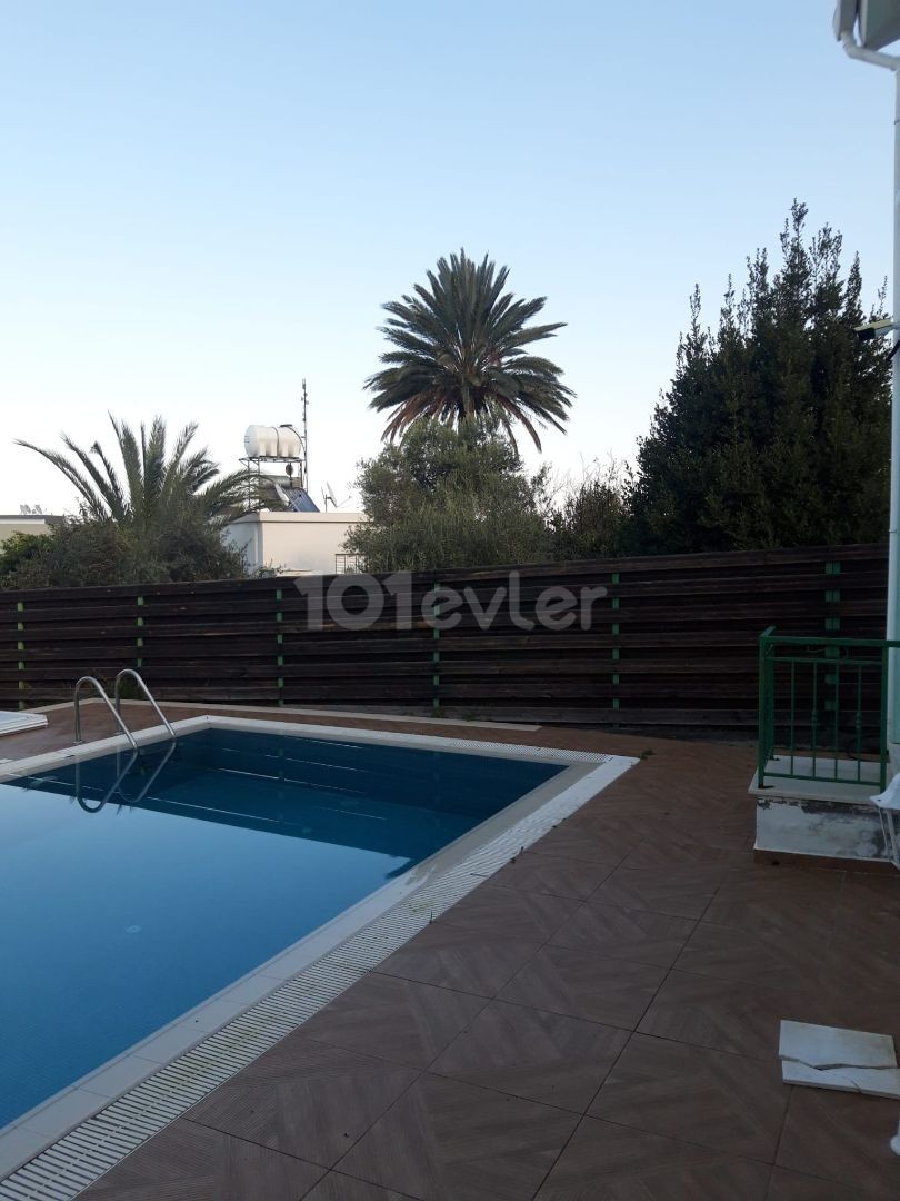 4+1 twin villas in Lapta, Kyrenia 1+1 auxiliary house, private pool