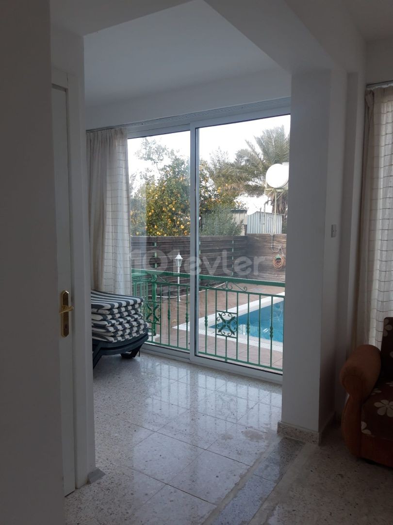 4+1 Doppelvillen in Lapta, Kyrenia 1+1 Nebenhaus, privater Pool