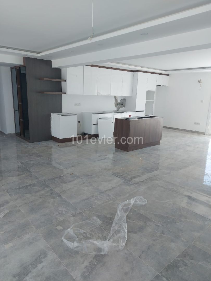 Girne Merkez'de 3+1 Satılık Penthouse