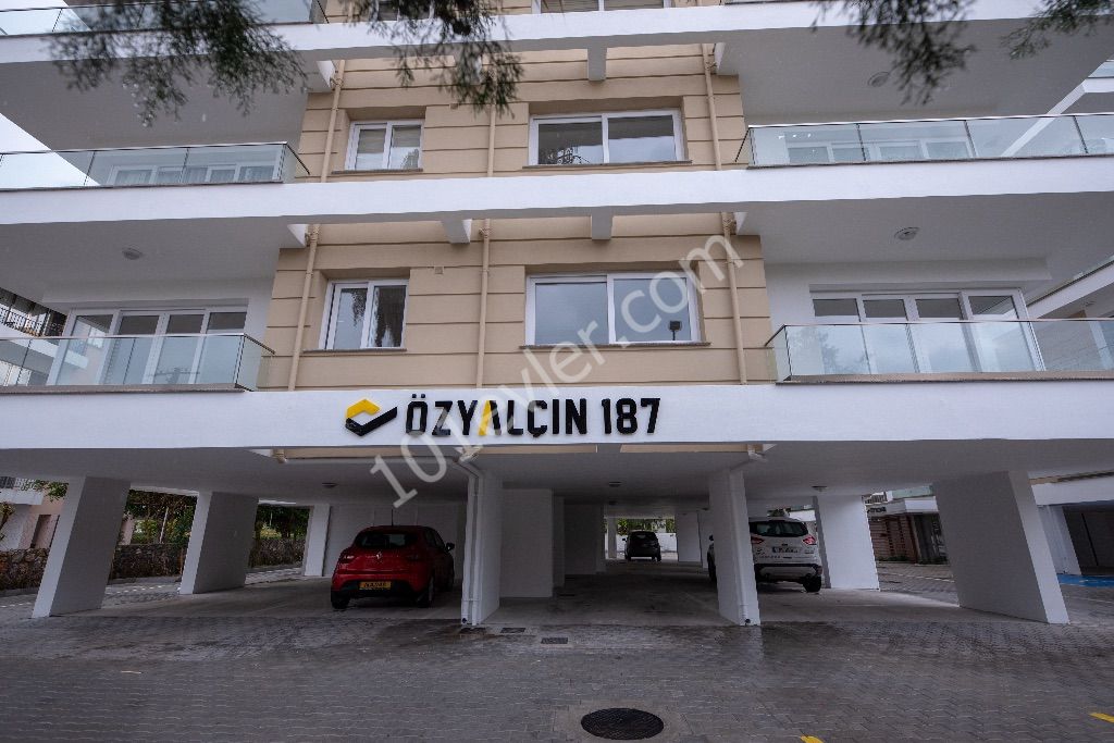 3 Bedroom Apartment For Sale in Kyrenia City Center - Puente by Özyalçın