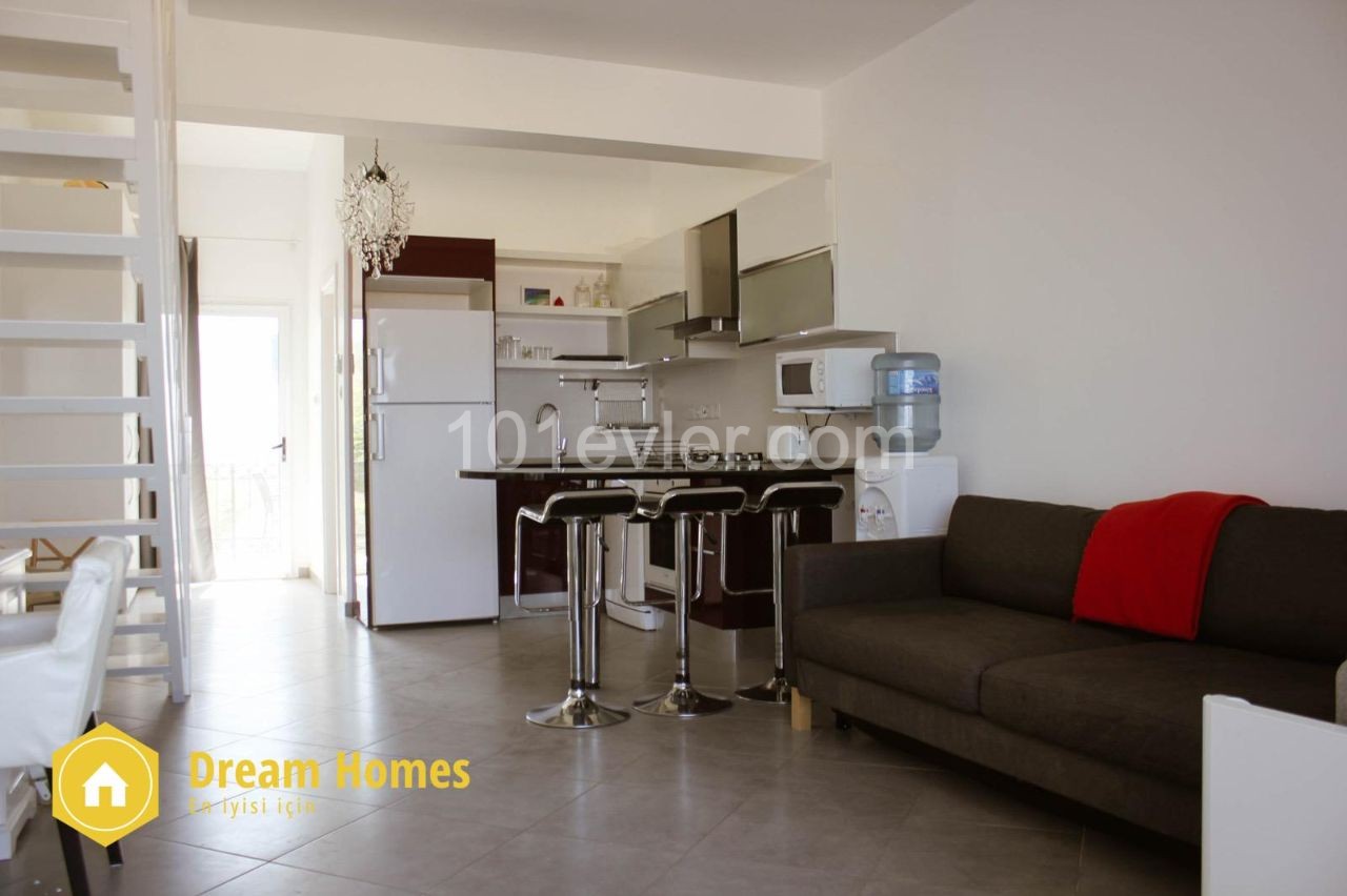 Kıbrıs Girne Esentepe'de Satılık 1+1 Penthouse