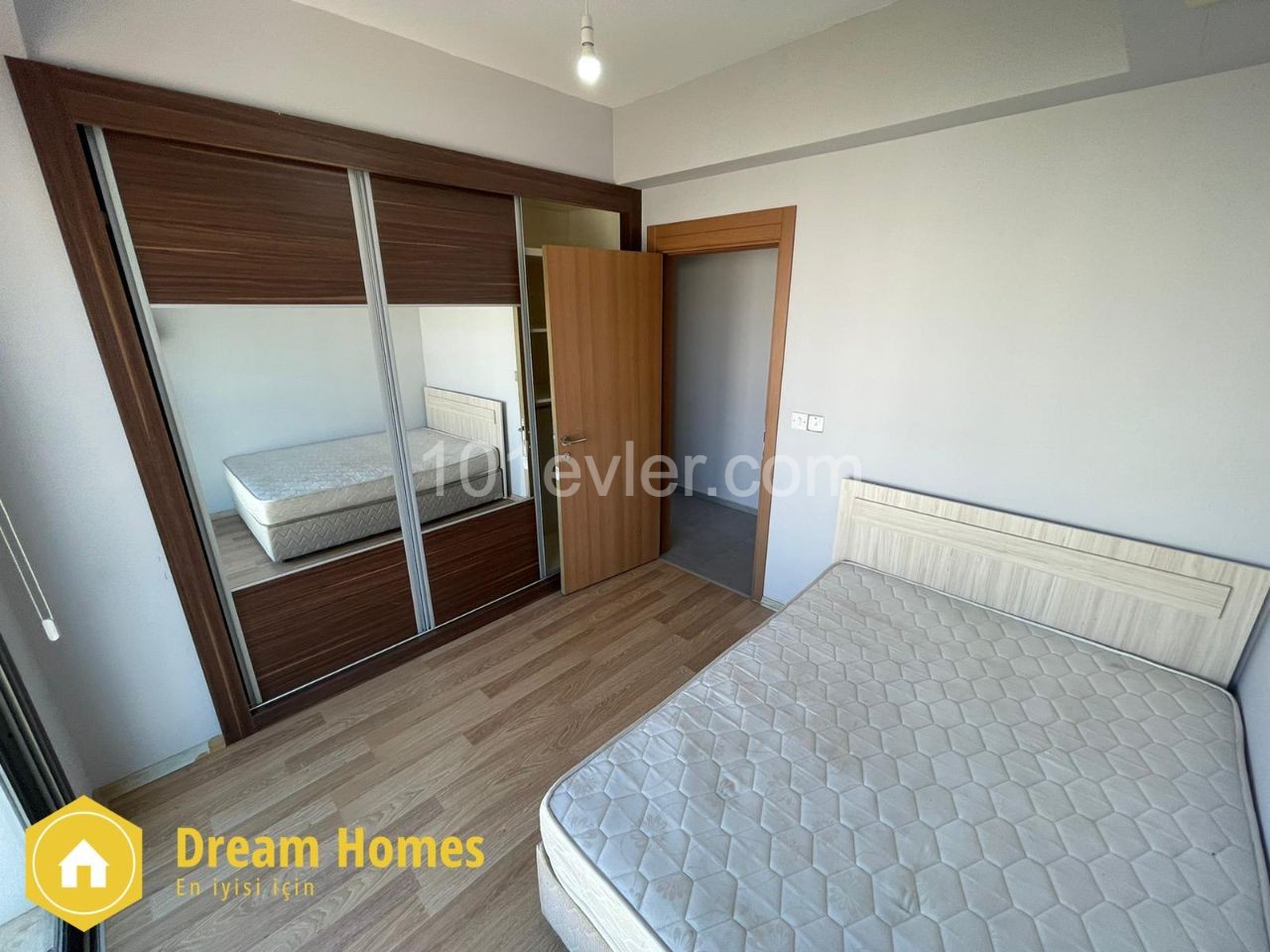 GİRNE MERKEZ'DE SATILIK 3+1 LÜKS DAİRE