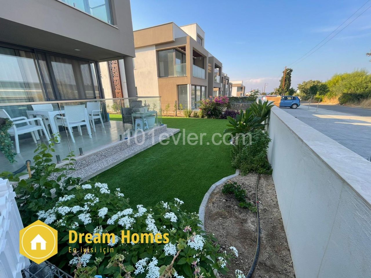 2+1 Luxury Apartments for Sale with Garden and Roof Terrace 100 meters from the Sea Near Merit Hotels in Alsancak, Kyrenia, Cyprus ** 