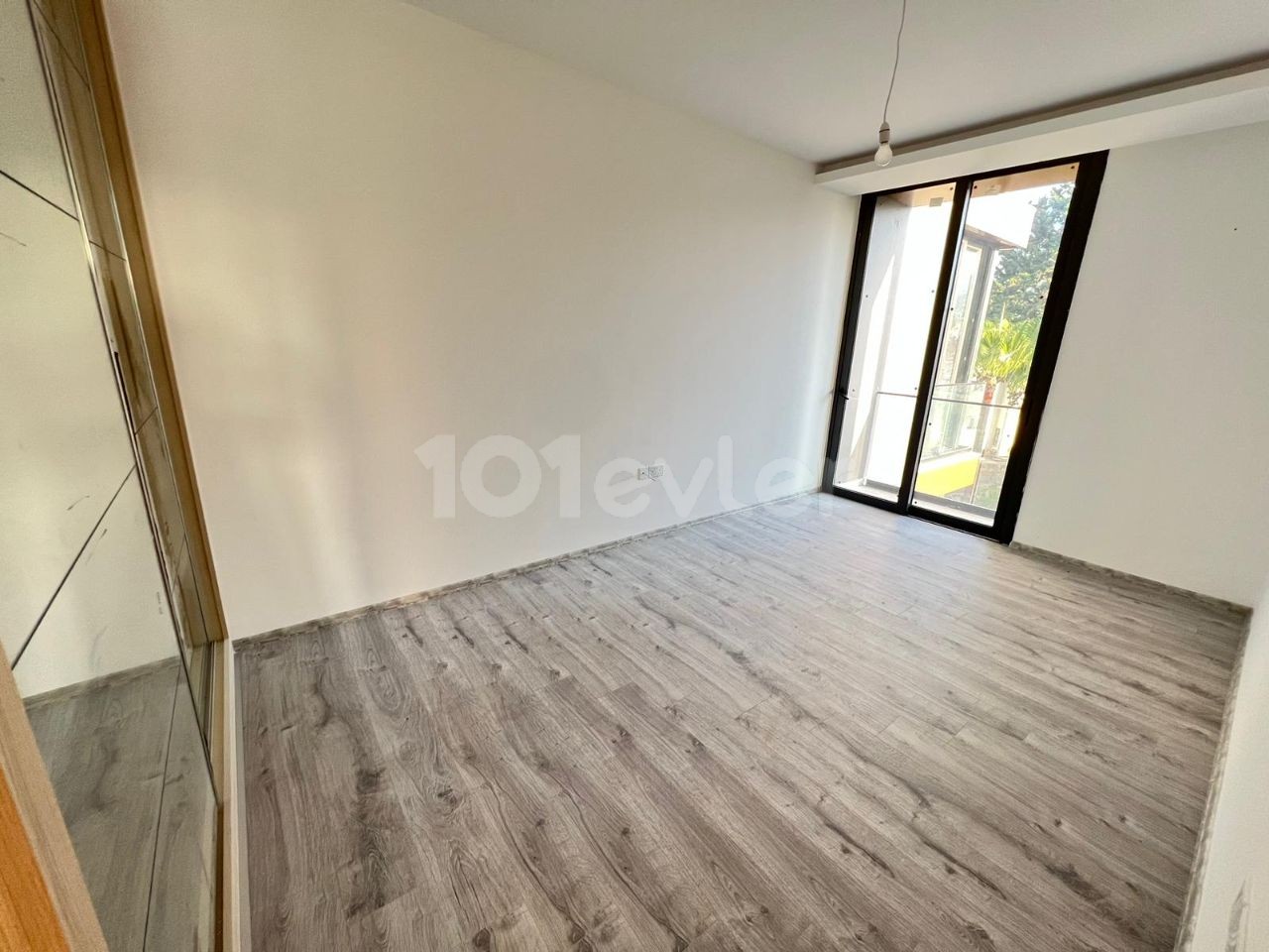 3+1 En-Suite Residence Wohnungen zum Verkauf mit überdachtem Parkplatz ,in sehr privater Lage, auf der Bellapais Straße, der Perle von Kyrenia ** 