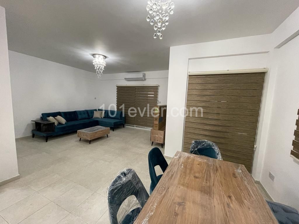 ZYPERN KYRENIA ALSANCAK TA, NEBEN MERIT HOTELS, 150 METER VOM MEER ENTFERNT, 3+1 VILLA MIT PRIVATEM POOL ZUM VERKAUF ZU EINEM GÜNSTIGEN PREIS ** 