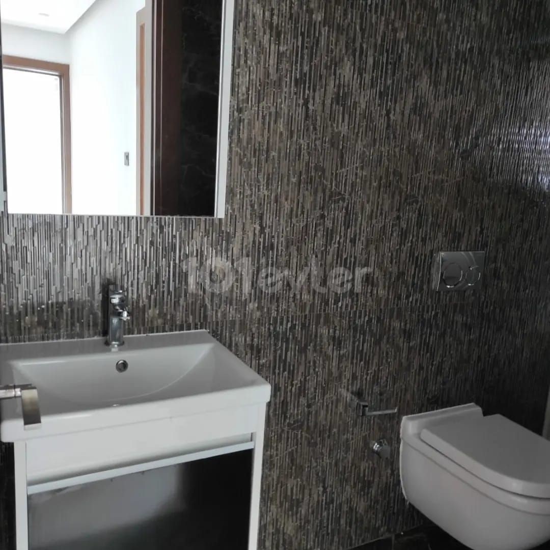 2+1 LUXURY APARTMENT FOR RENT WITH MOUNTAIN AND SEA VIEWS IN KYRENIA CENTRAL CYPRUS ** 