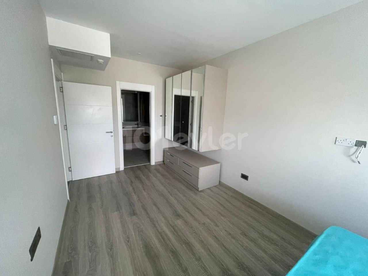 3 + 1 Luxus-Penthouse-Wohnung Zum Verkauf In Einer Der Exklusivsten Residenzen Von Kyrenia ** 