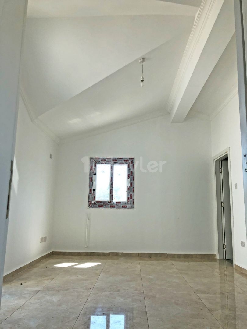 3 + 1 Luxusvilla Zum Verkauf In Zypern Kyrenia Alsancak ** 