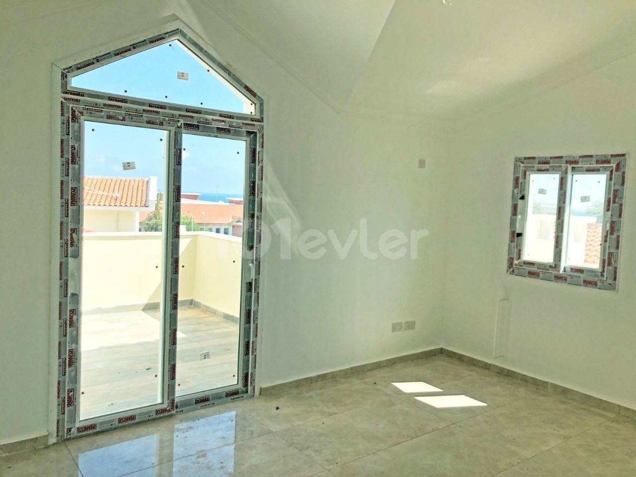 3 + 1 Luxusvilla Zum Verkauf In Zypern Kyrenia Alsancak ** 