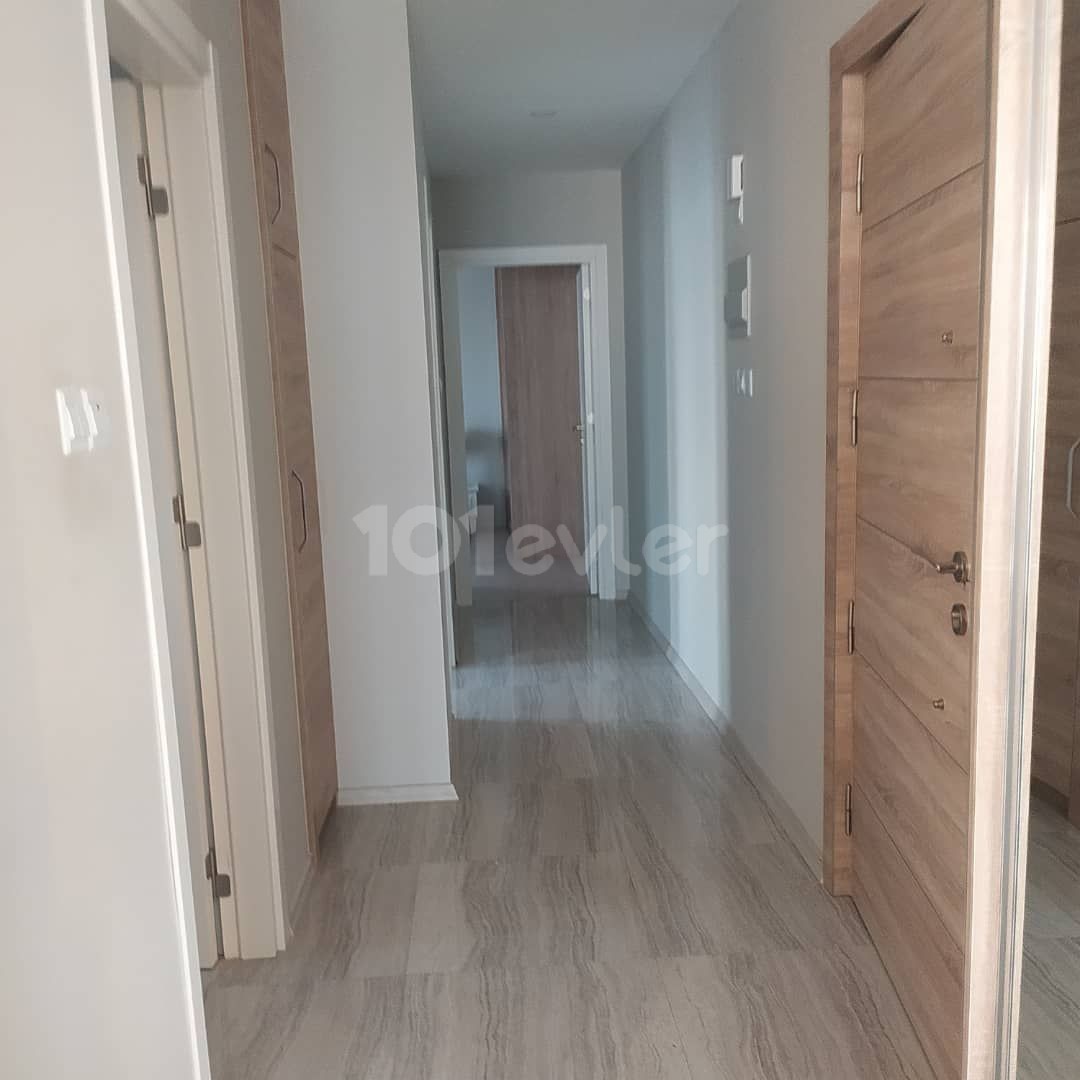 2+1 LUXUS-WOHNUNG ZUR MIETE IN KYRENIA ZENTRUM VON ZYPERN ** 