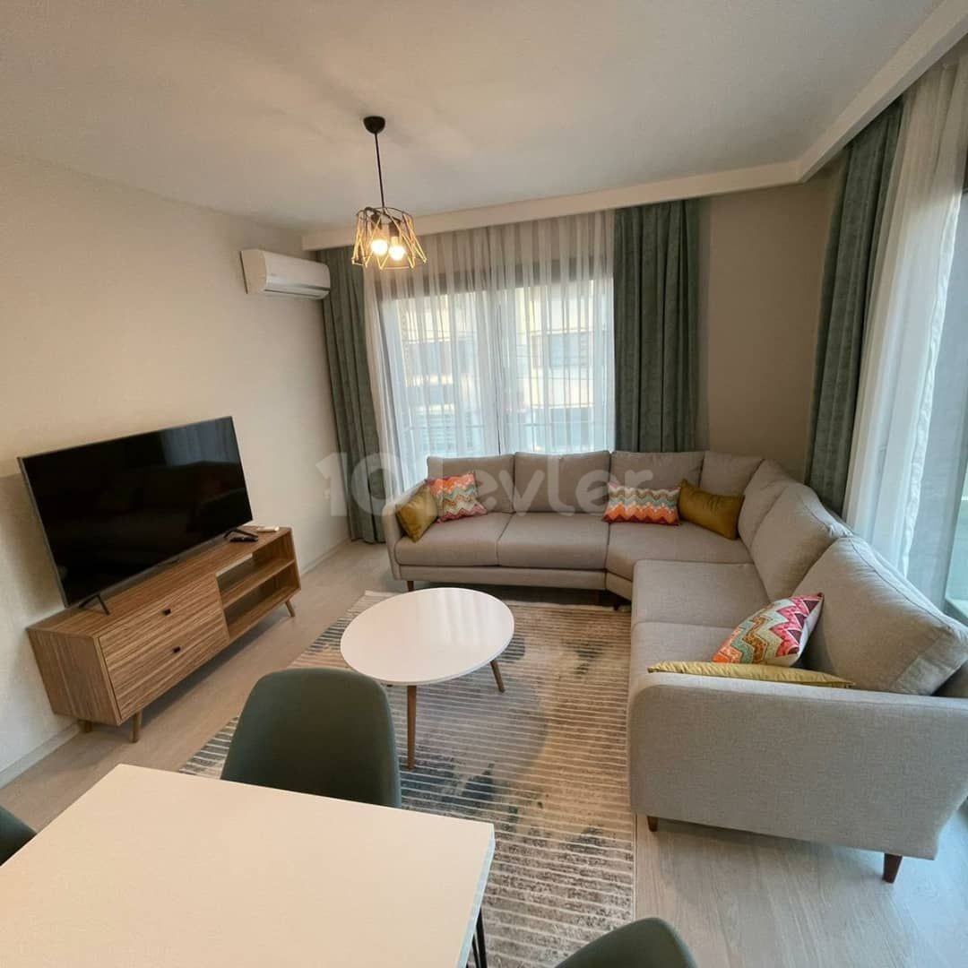 2+1 LUXUS-WOHNUNG ZUR MIETE IN KYRENIA ZENTRUM VON ZYPERN ** 