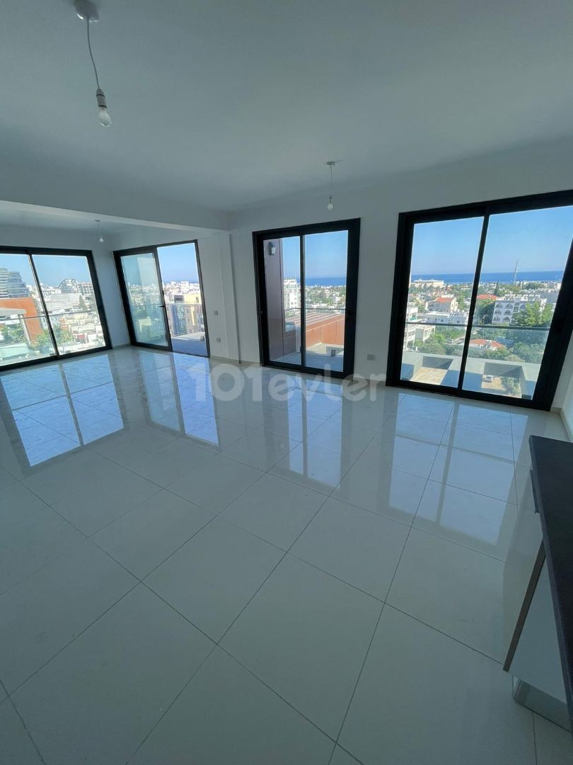 3+1 LUXUS-WOHNUNG ZUM VERKAUF IN ZYPERN KYRENIA ZENTRUM ** 