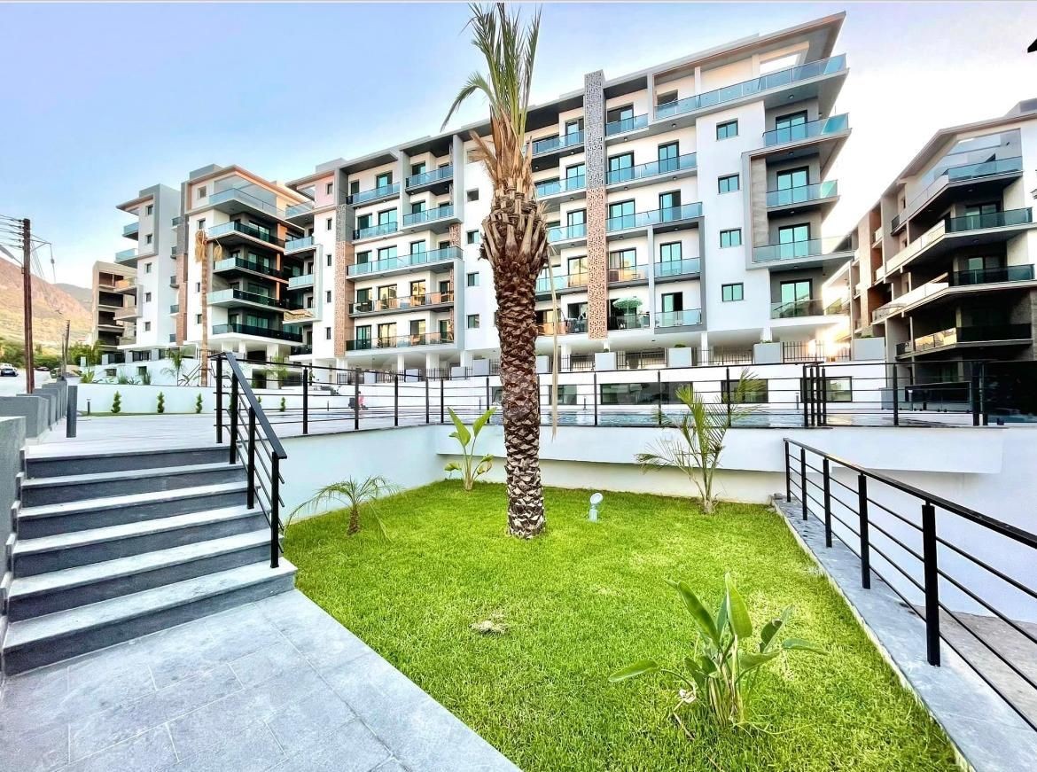 125 m2 2+1 Luxus-Wohnung zum Verkauf mit eigenem Bad in Zypern Kyrenia Zentrum ** 