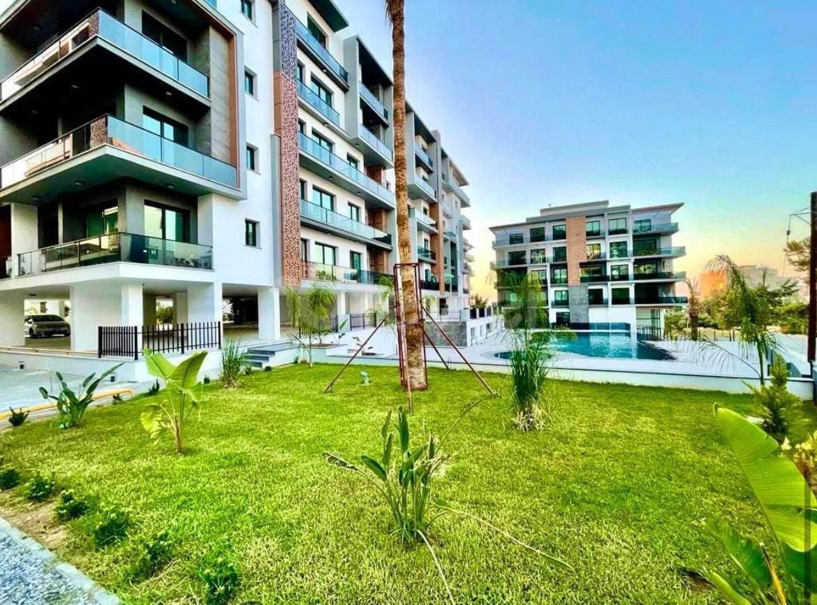 125 m2 2+1 Luxus-Wohnung zum Verkauf mit eigenem Bad in Zypern Kyrenia Zentrum ** 