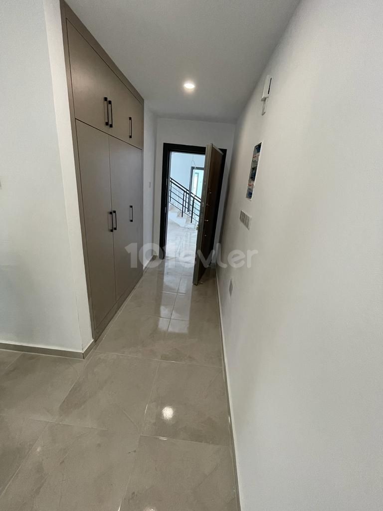 KIBRIS GİRNE ALSANCAK'TA HAVUZLU SİTE İÇİNDE SATILIK 1+1 LÜKS DAİRE