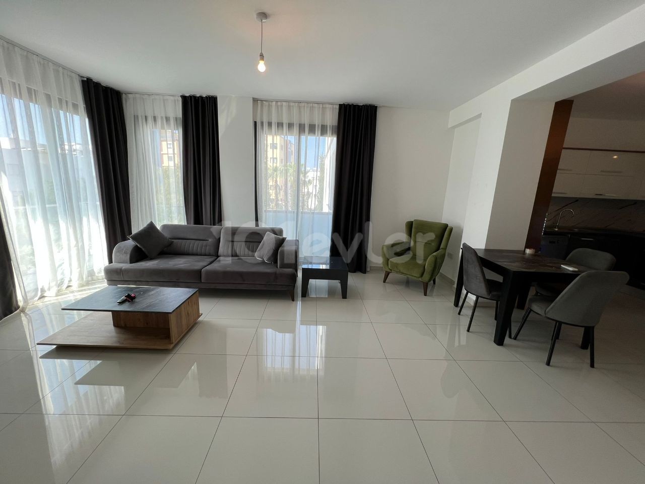 2+ 1 LUXURY APARTMENT FOR RENT IN THE CENTER OF KYRENIA ** 