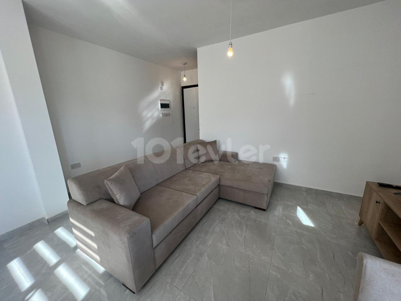 2+1 FLAT FOR SALE IN ALSANCAK, GIRNE, CYPRUS, VAT AND TRANSFORMER PAID, FULLY FURNISHED, WITH STUNNING MOUNTAIN VIEWS