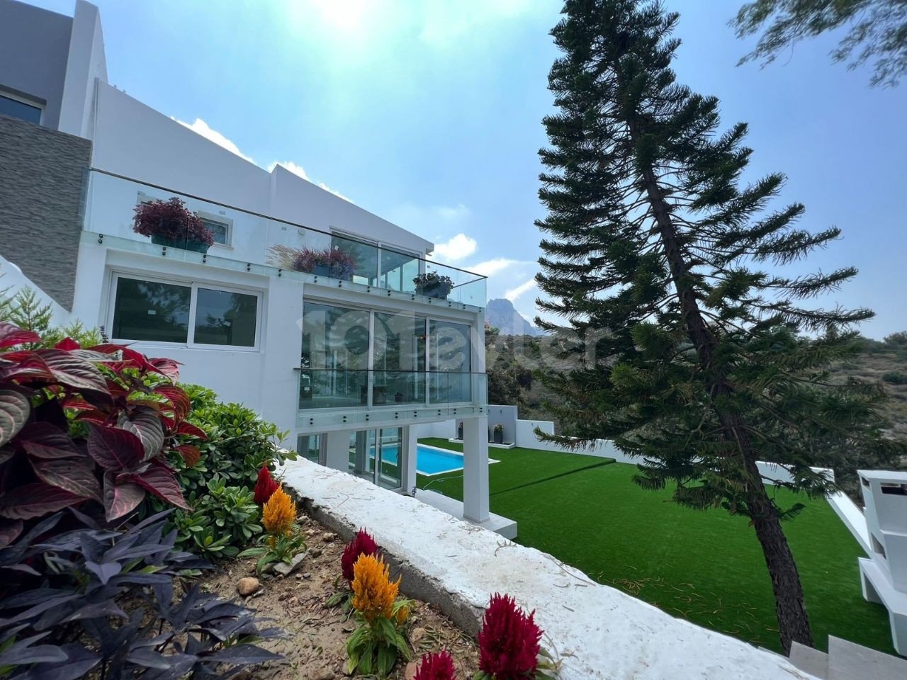 ULTRALUX VILLA FOR SALE IN GIRNE CENTER, CYPRUS, WITH MOUNTAIN AND SEA VIEW, PRIVATE POOL