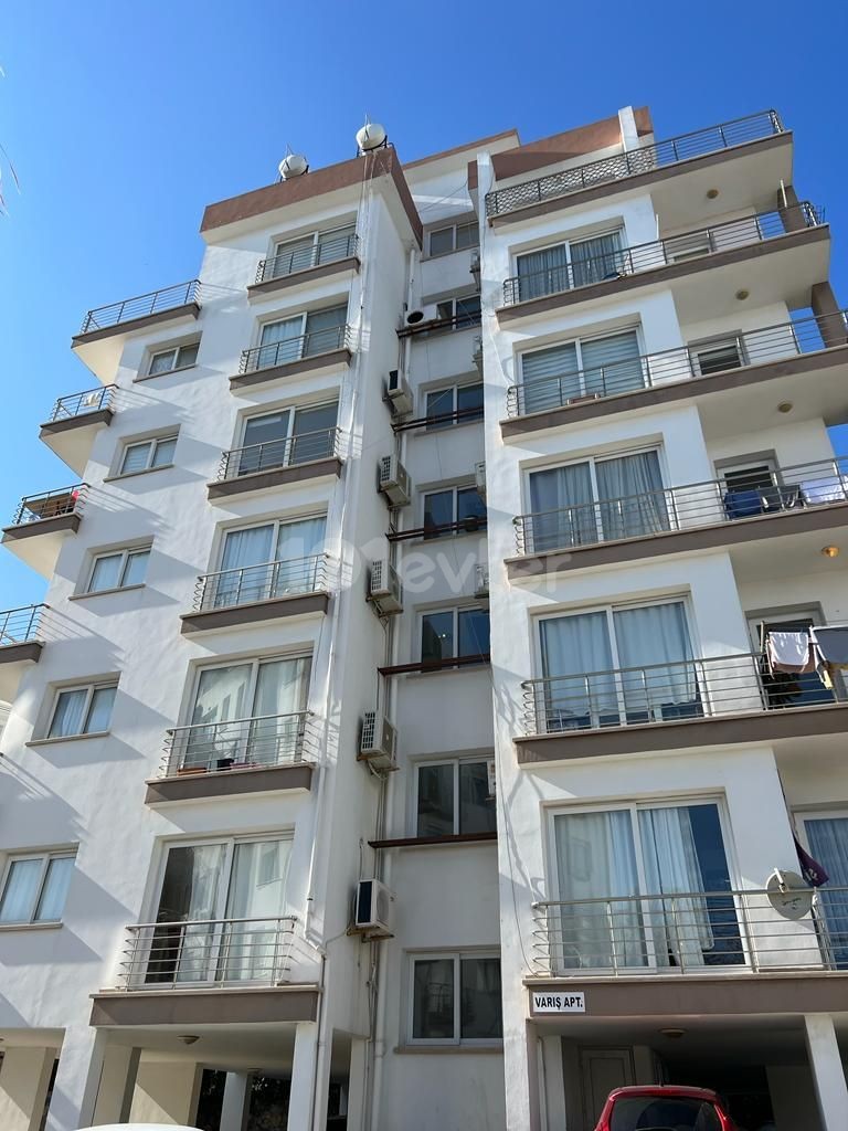 GİRNE MERKEZ'DE SATILIK 2+1 DAİRE