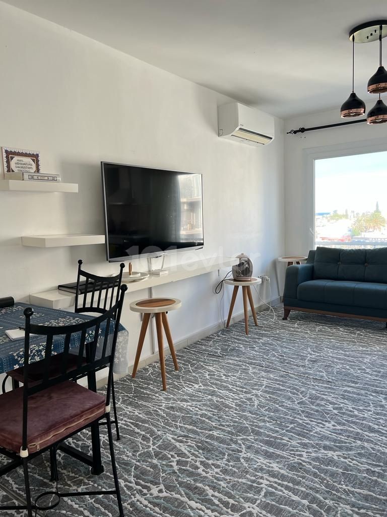 GİRNE MERKEZ'DE SATILIK 2+1 DAİRE