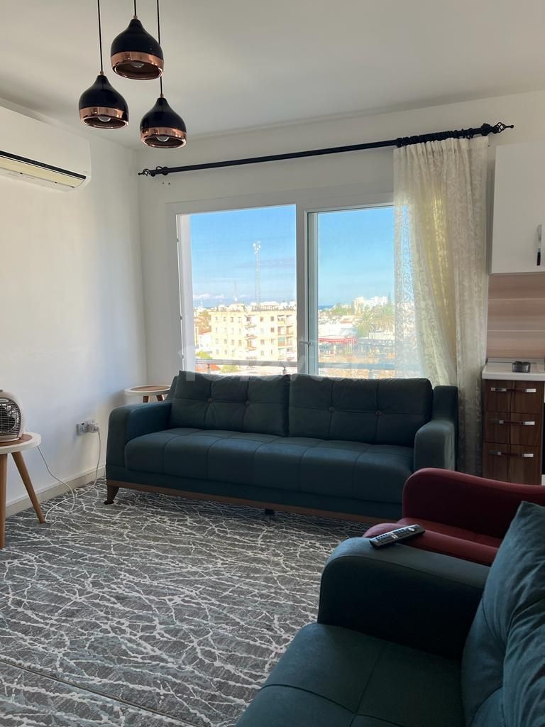 GİRNE MERKEZ'DE SATILIK 2+1 DAİRE