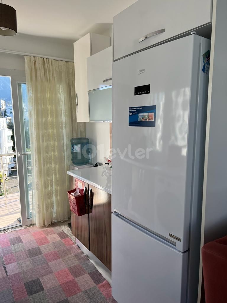 GİRNE MERKEZ'DE SATILIK 2+1 FULL EŞYALI DAİRE