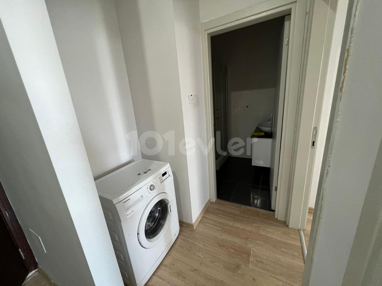 2+1 Flat for Rent in Kyrenia Center