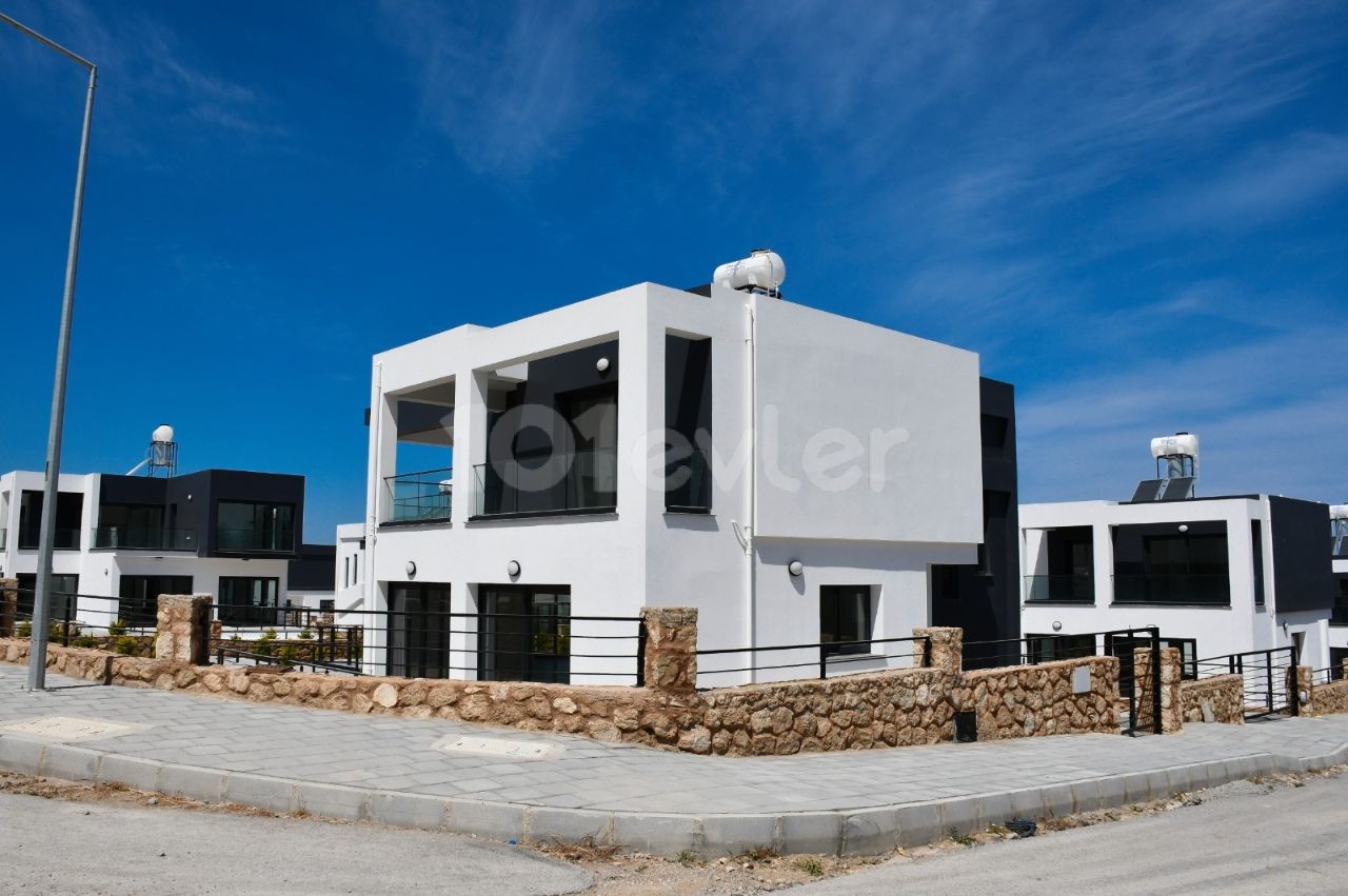 3+1 MOUNTAIN AND SEA VIEW MODERN VILLAS FOR SALE IN CYPRUS GIRNE ÇATALKÖY