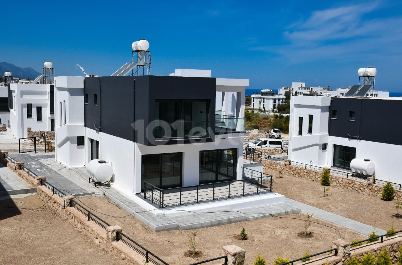 3+1 MODERNE VILLEN MIT BERG- UND MEERBLICK ZUM VERKAUF IN ZYPERN GIRNE ÇATALKÖY