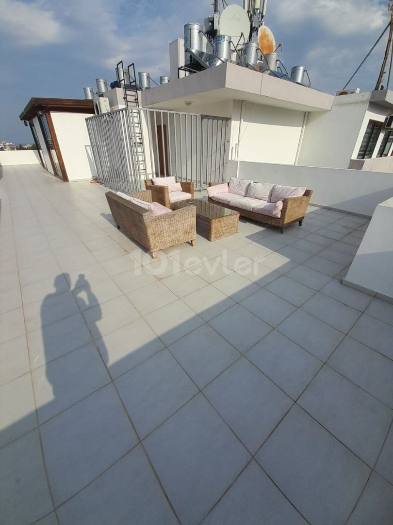 Penthouse To Rent in Girne Merkez, Kyrenia