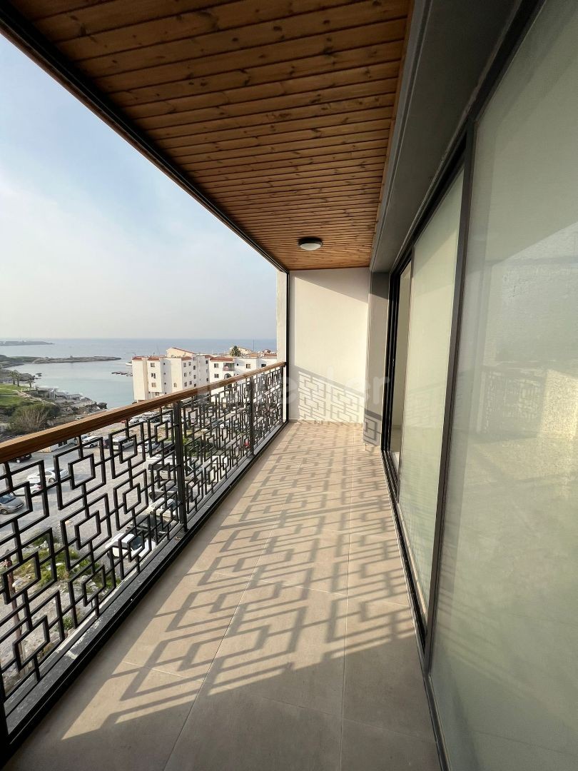 3+1 MOUNTAIN AND SEA VIEW APARTMENT FOR SALE IN CENTRAL CYPRUS GİRNE