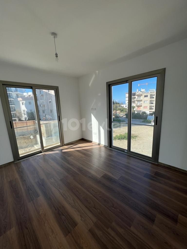 2+1 FLATS FOR SALE IN CYPRUS GIRNE CENTER