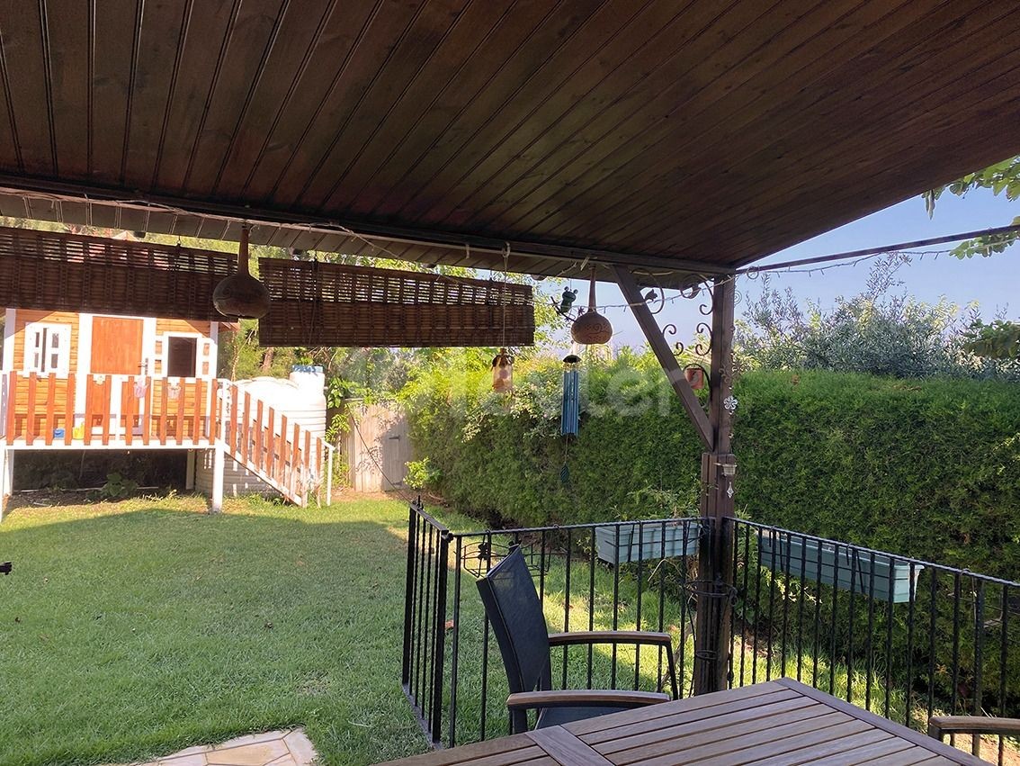 4+1 VILLA MIT PRIVATEM POOL UND GARTEN ZUM VERKAUF IN ALSANCAK, ZYPERN GIRNE