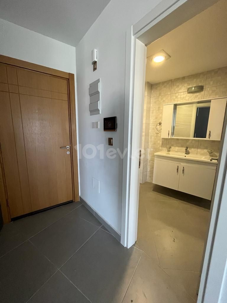 LUXURIOUS FLAT FOR RENT IN KYRENIA CENTER