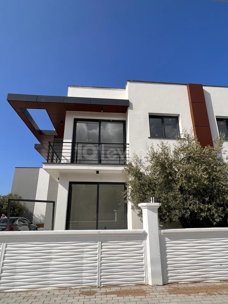 2+1 APARTMENT FOR SALE WITH GARDEN AND TERRACE OPTIONS IN OZANKOY, CYPRUS GİRNE 