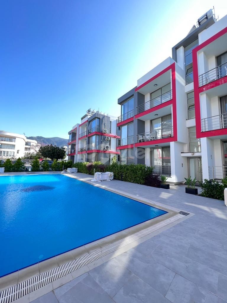 KIBRIS GİRNE ALSANCAK'TA HAVUZLU SİTEDE FULL EŞYALI KİRALIK  2+1 DAİRE