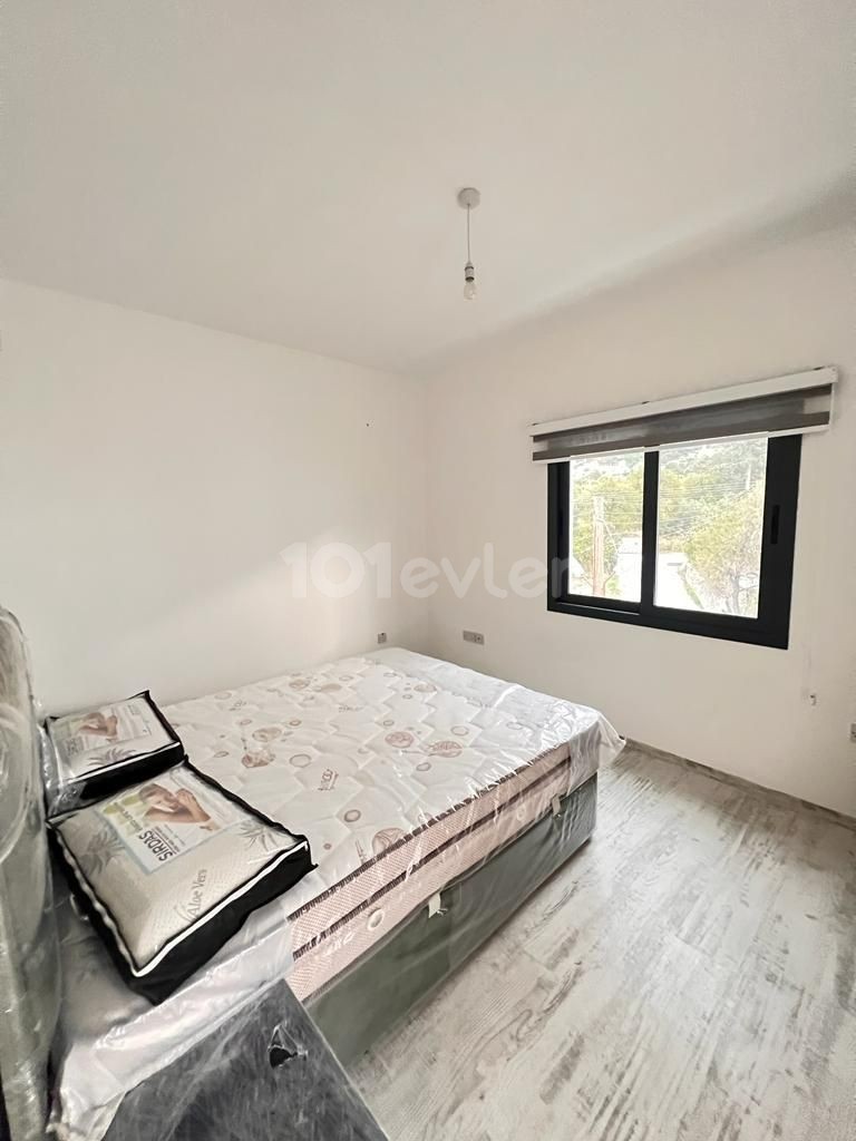 KIBRIS GİRNE LAPTA BÖLGESİNDE TAŞINMAYA HAZIR SATILIK 3+1 DAİRE