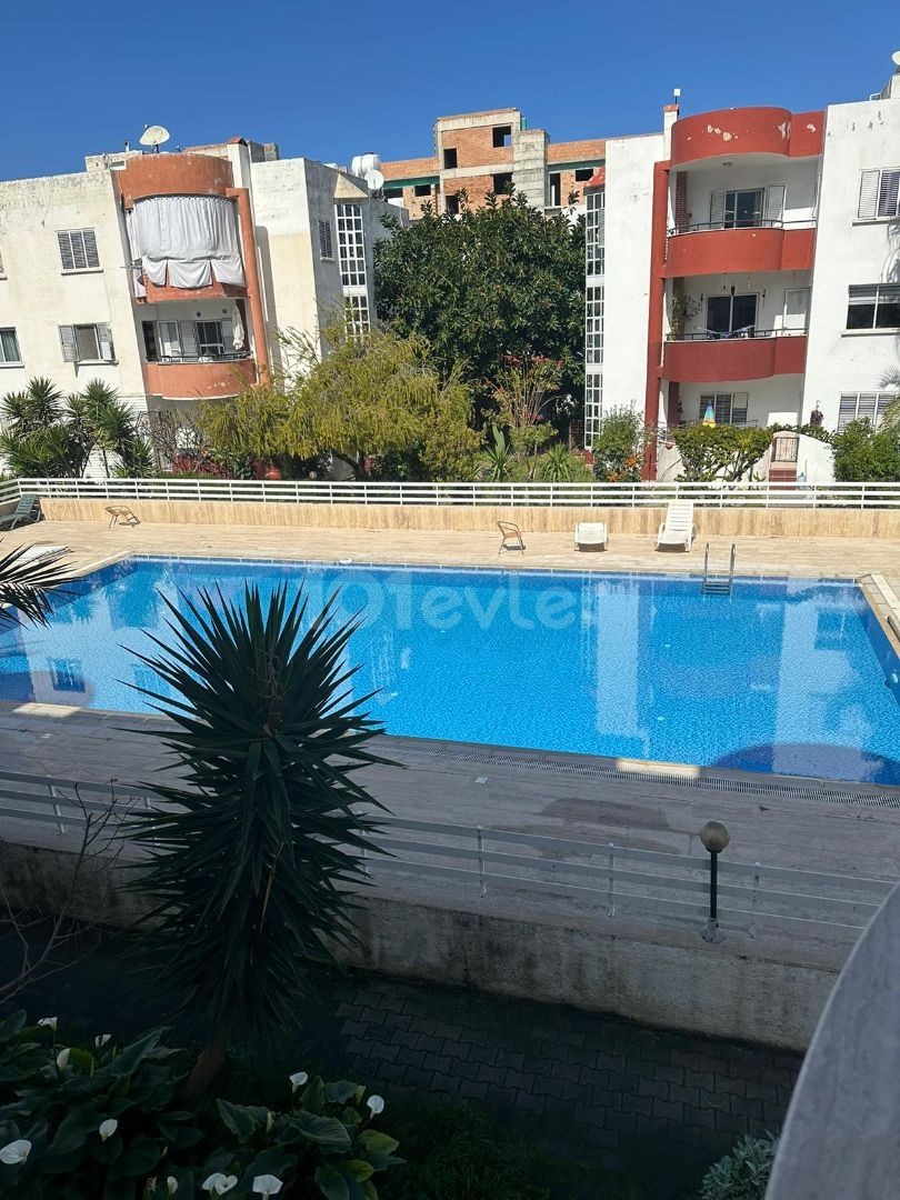 3+1 FLAT FOR RENT IN A SITE WITH POOL IN GIRNE CENTER, CYPRUS