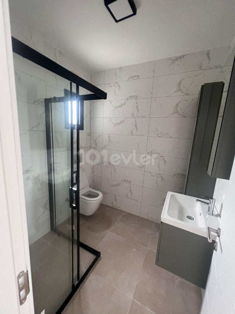 2+1 LUXURY FLAT FOR RENT IN KYRENIA CENTER WITH SEA VIEW AND FULLY FURNISHED