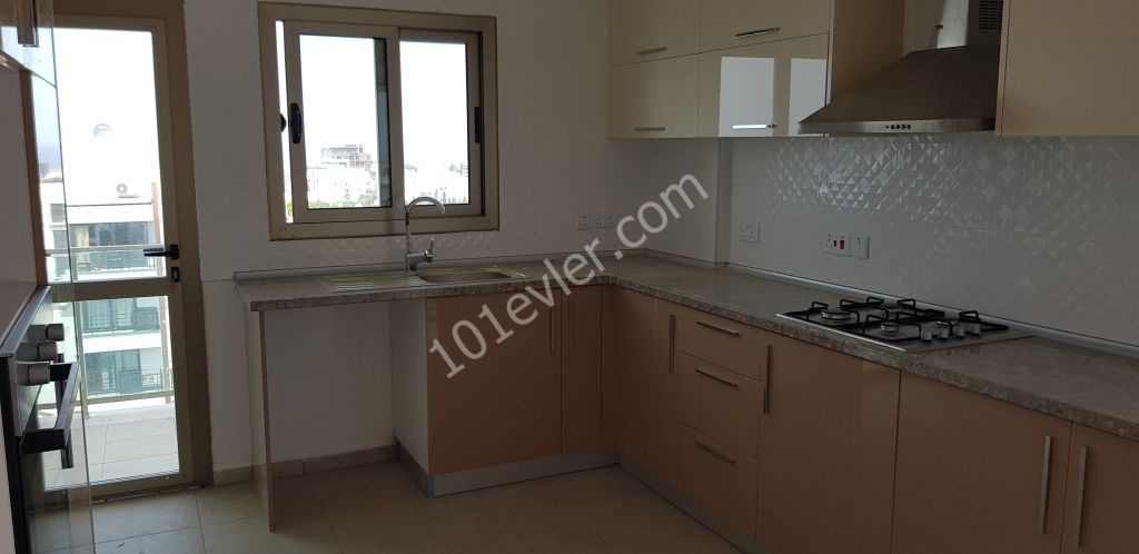 Flat For Sale in Girne Merkez, Kyrenia