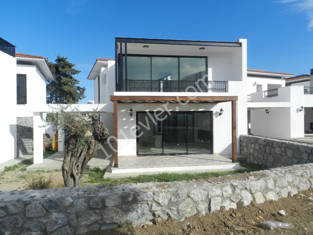 3+1 villas for sale in Dogankoy ** 