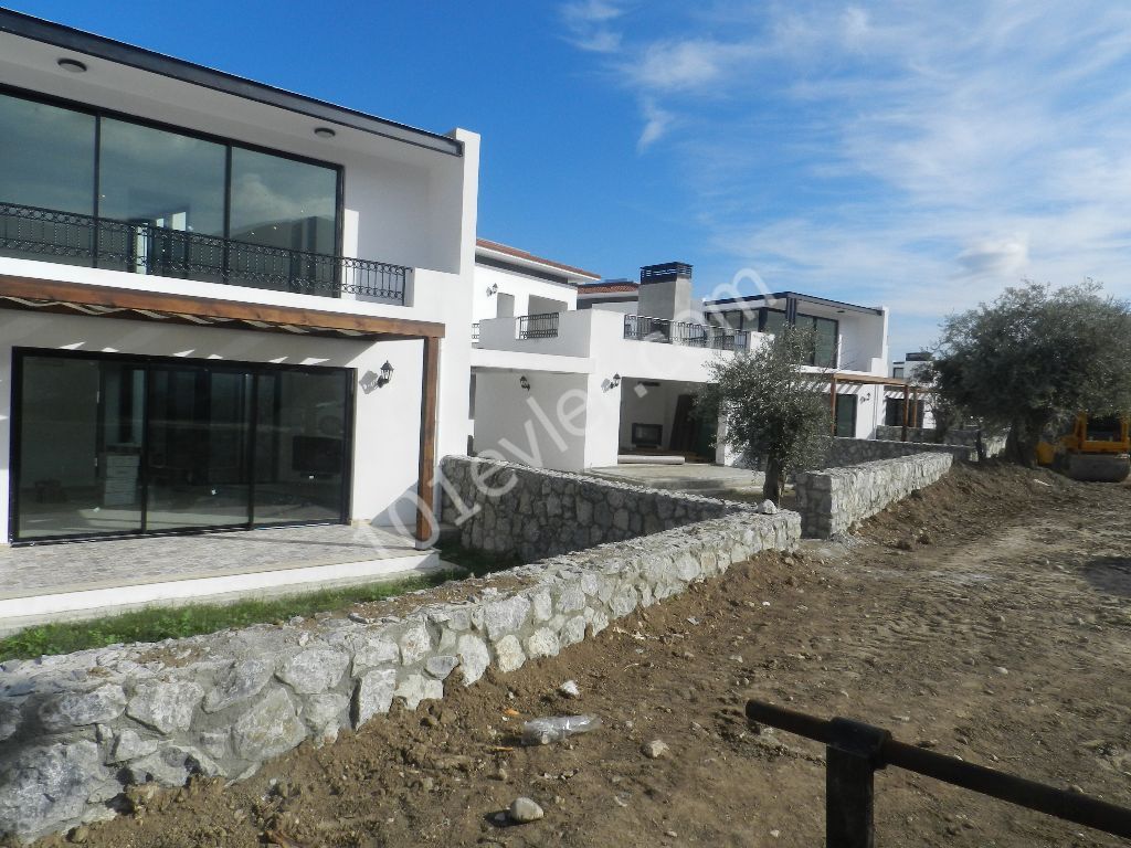 3+1 villas for sale in Dogankoy ** 