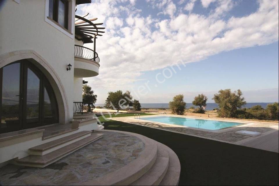 Villa For Sale in Karaağaç, Kyrenia