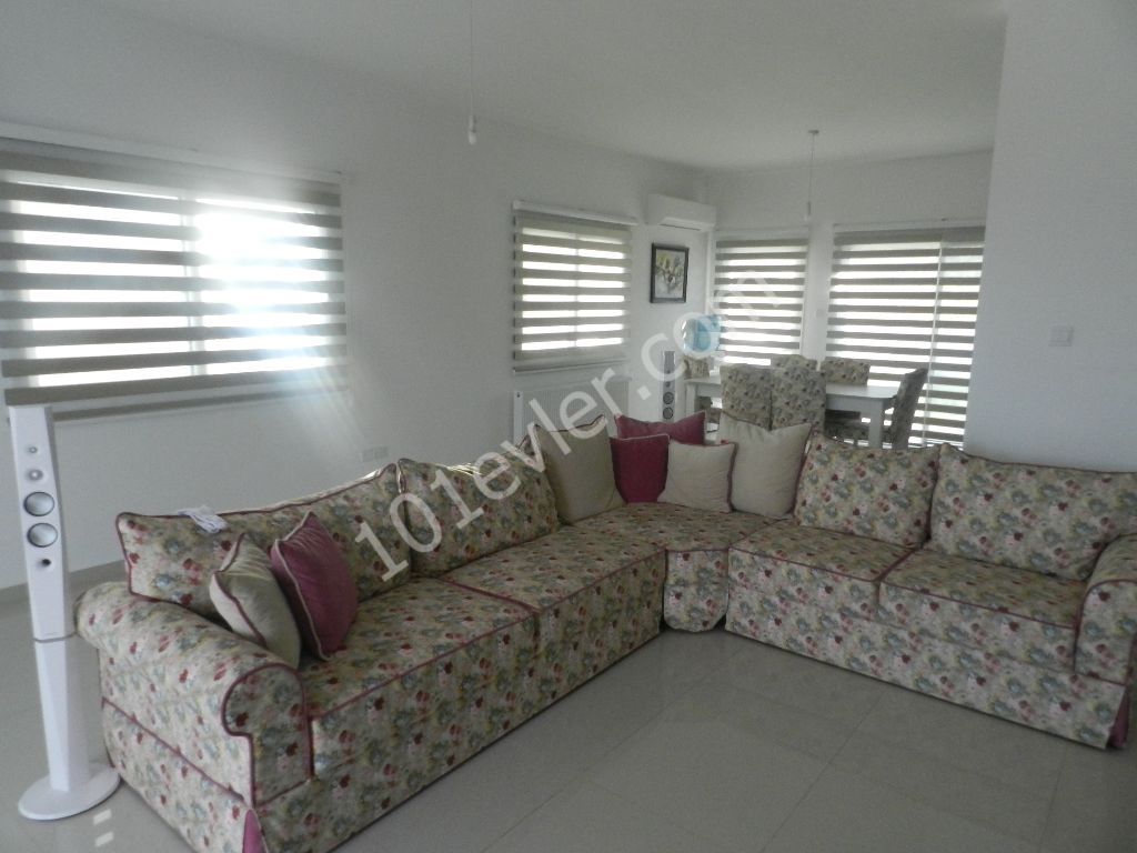 Villa For Sale in Karaoğlanoğlu, Kyrenia